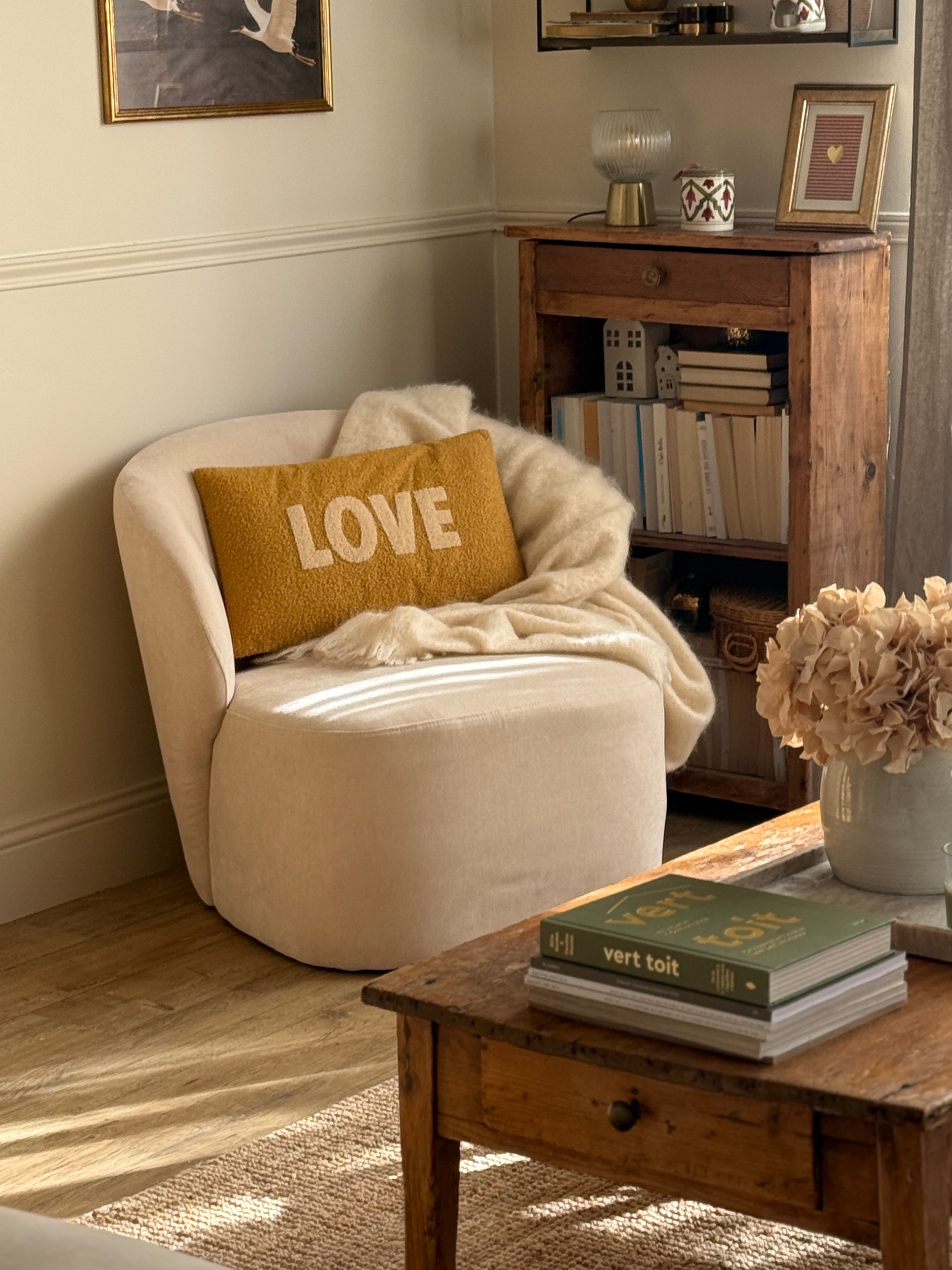 Coussin bouclettes LOVE