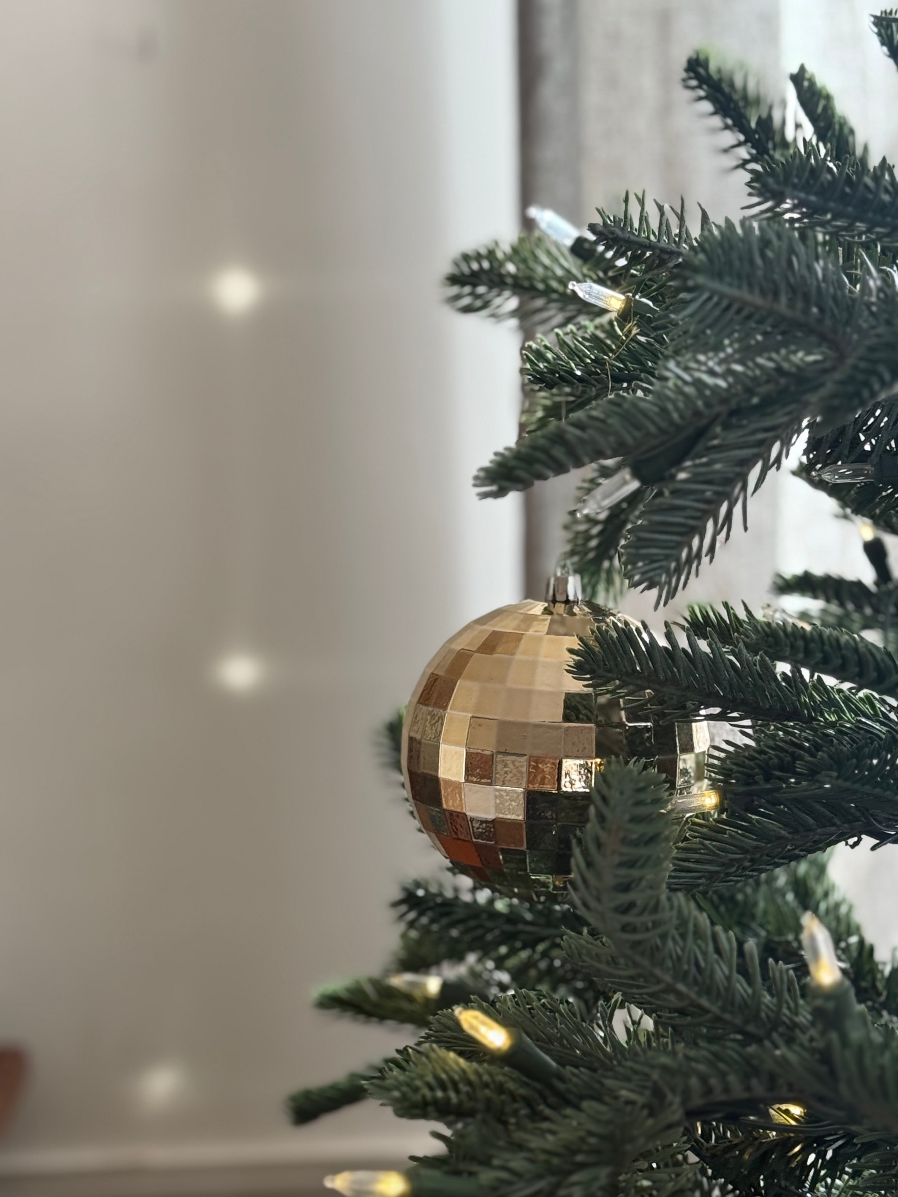 Coffret 9 boules de Noël à facettes