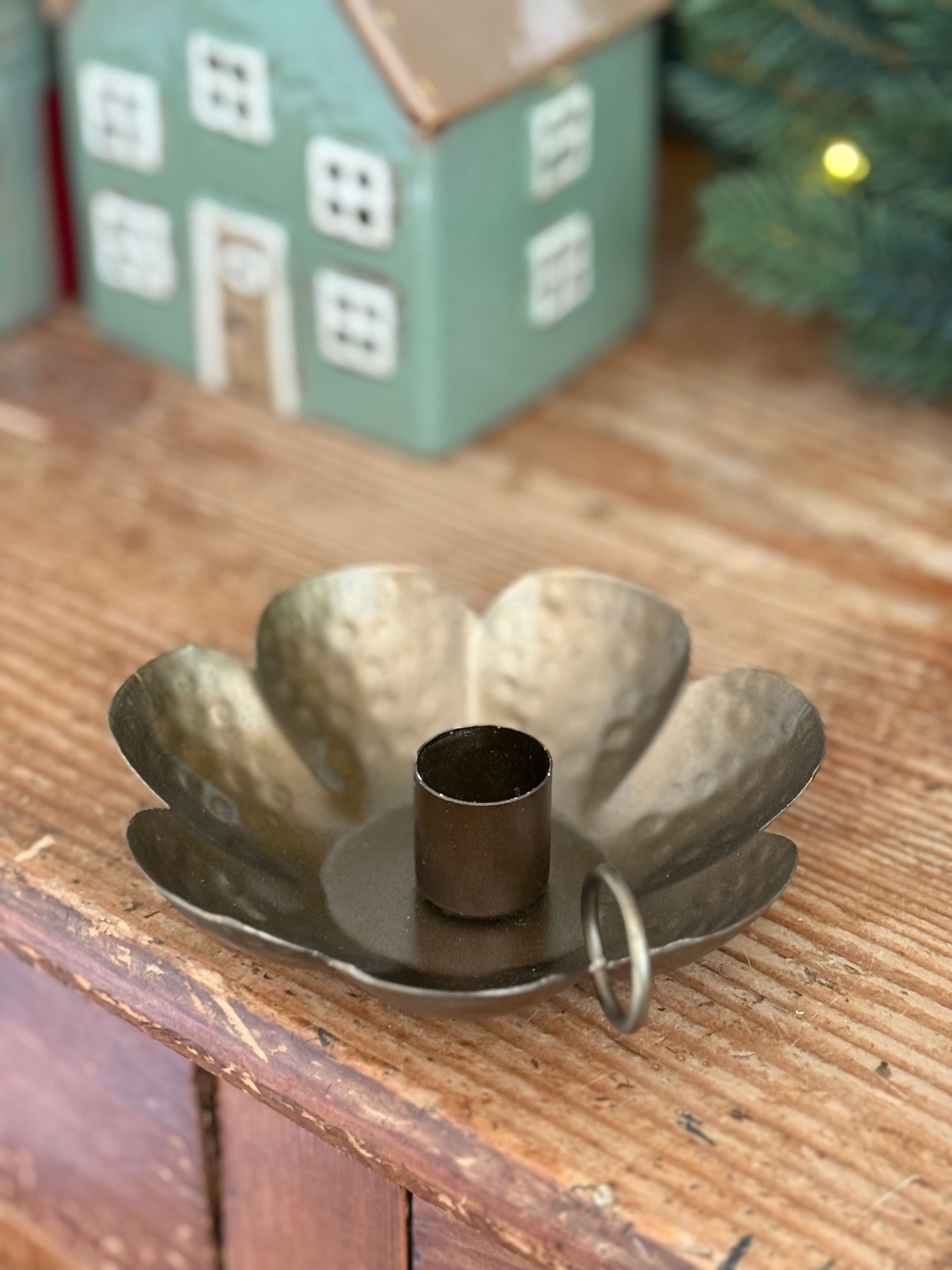 Bougeoir fleur en laiton