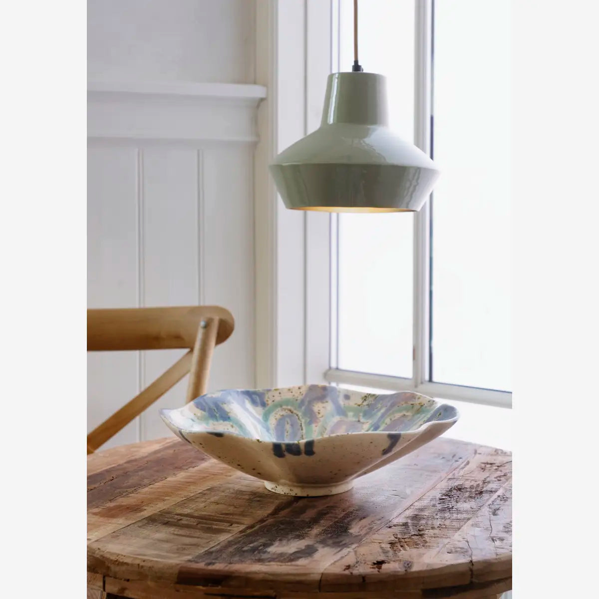 Luminaire émaillé vert doux