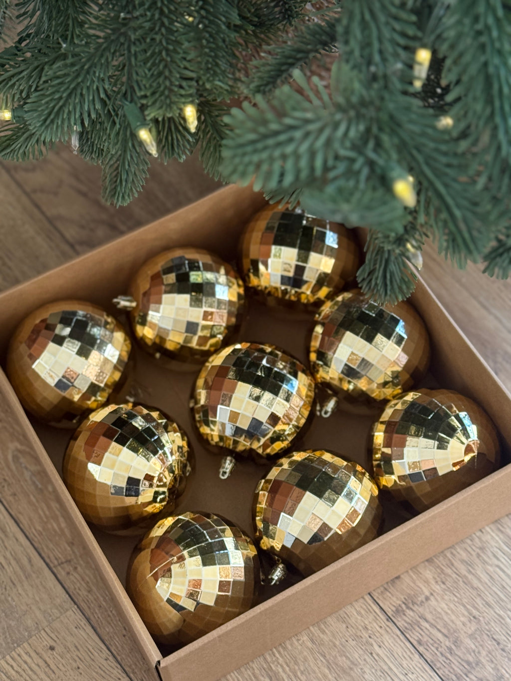 Coffret 9 boules de Noël à facettes