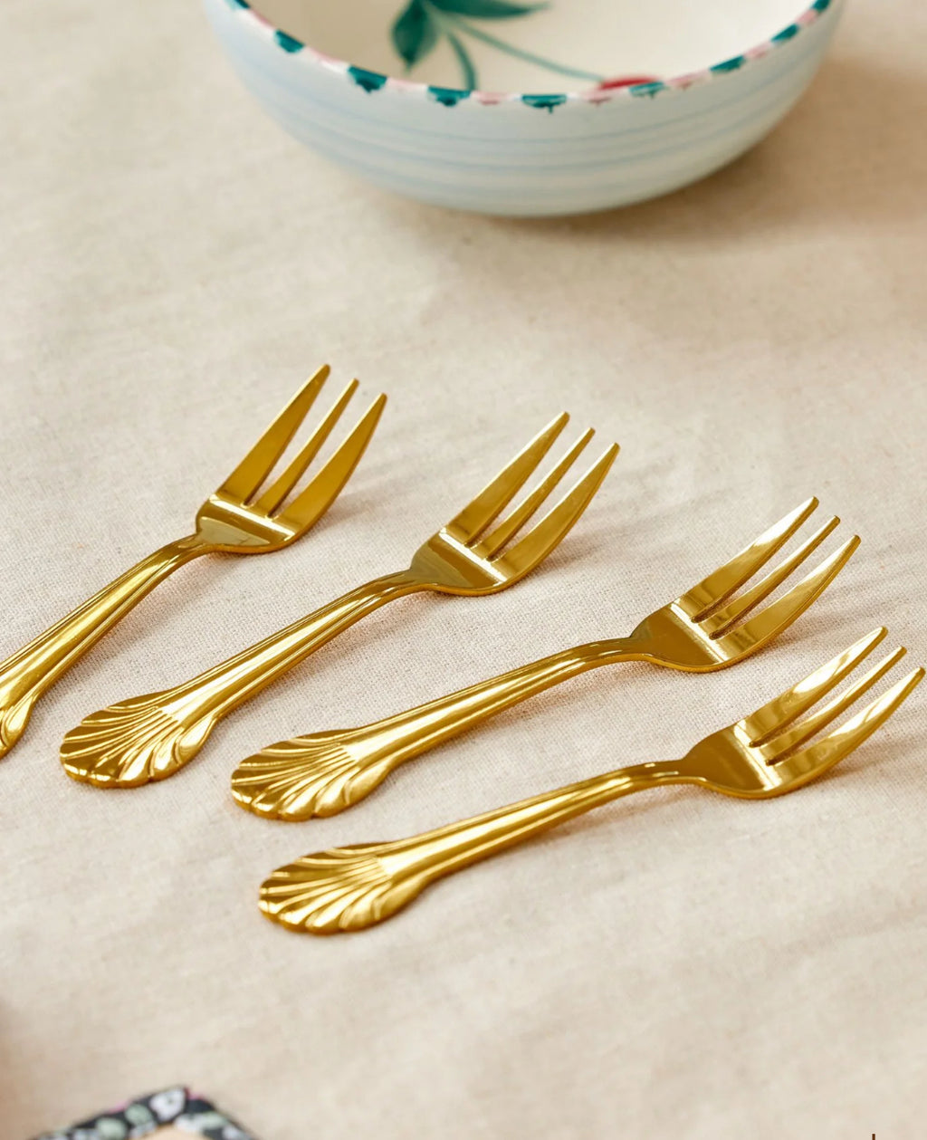 Lot de 4 fourchettes à gâteau dorées