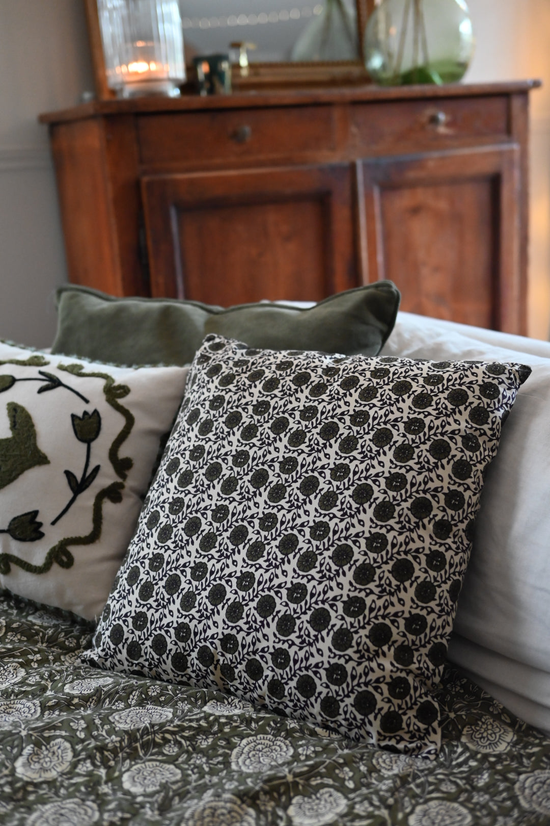 Coussin carré kaki Delhi