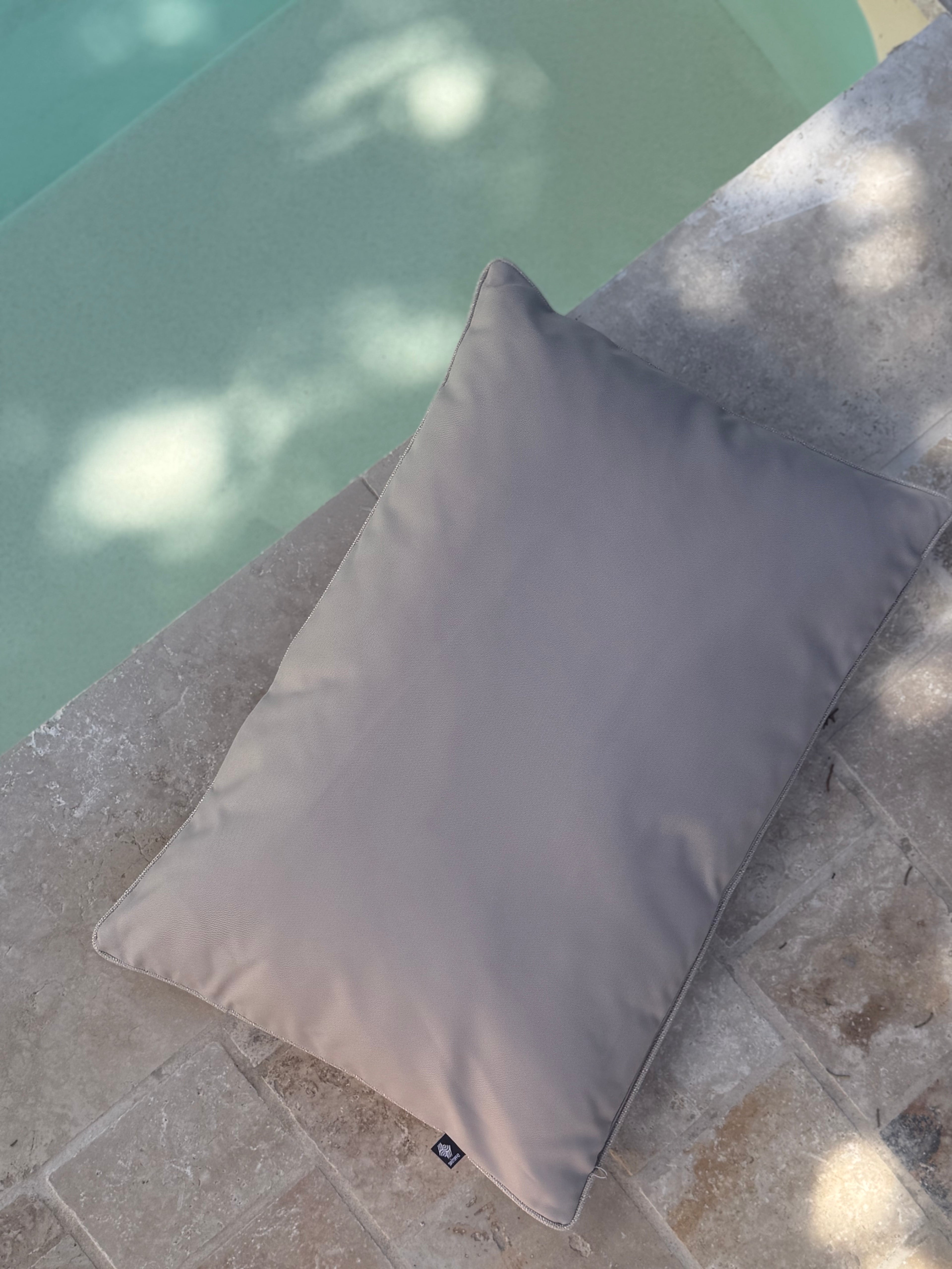 Coussin rectangulaire extérieur beige