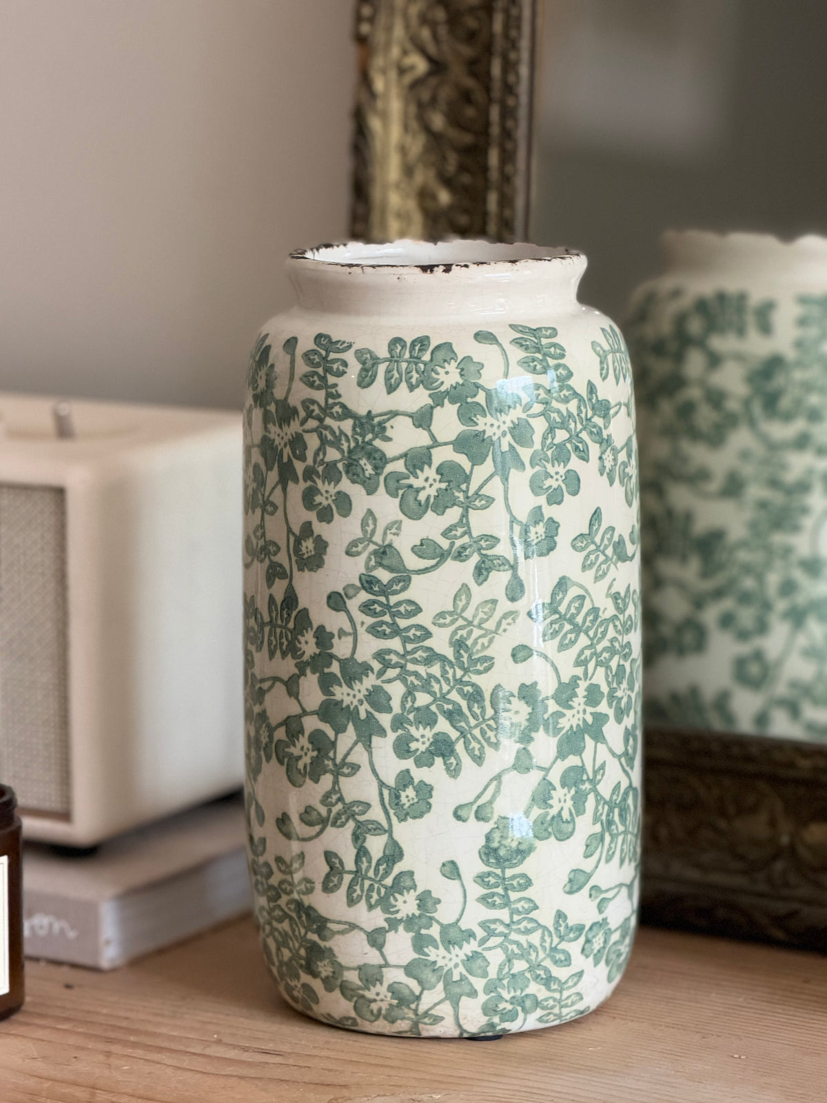Vase fleuri vert